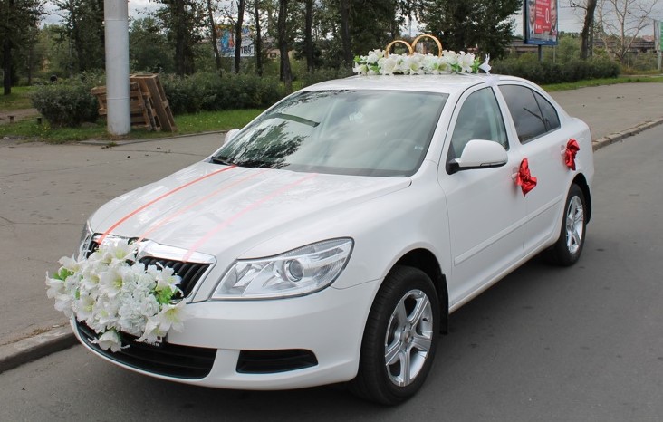Аренда и прокат авто на свадьбу в СПб от компании 7 верст